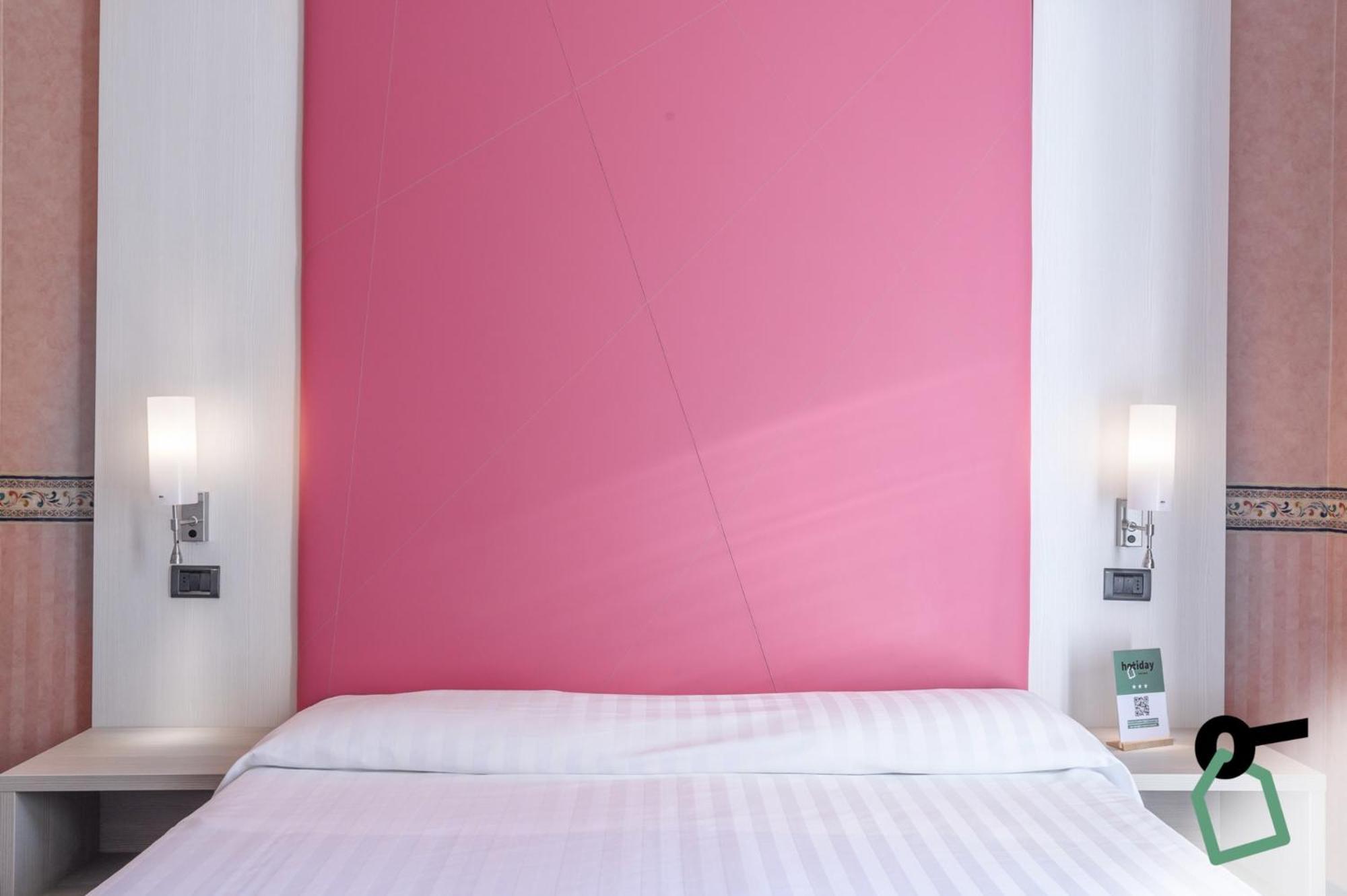 Hotel Hotiday Collection -
